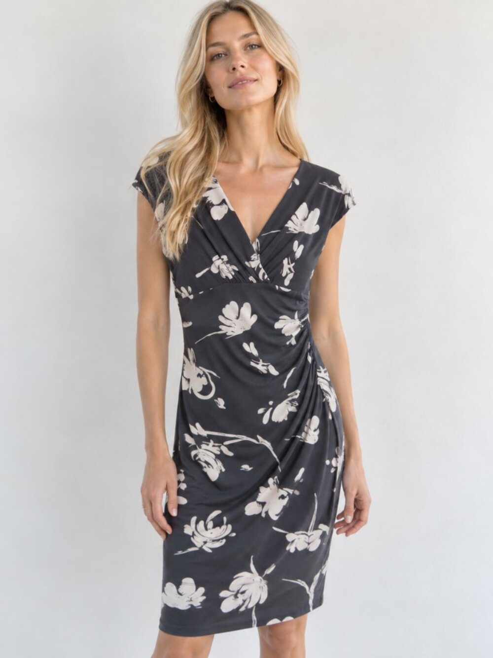 Lauren Ralph Lauren Gray Off-white Floral Surplice V-neck Ruched Sheath Dress 4